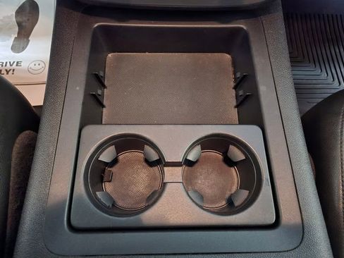 Used 2013 GMC Yukon XL SLT w/ Regional Value Package image 24