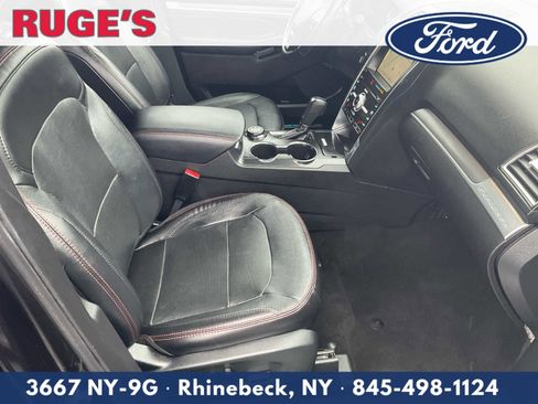 Used 2019 Ford Explorer Sport image 11