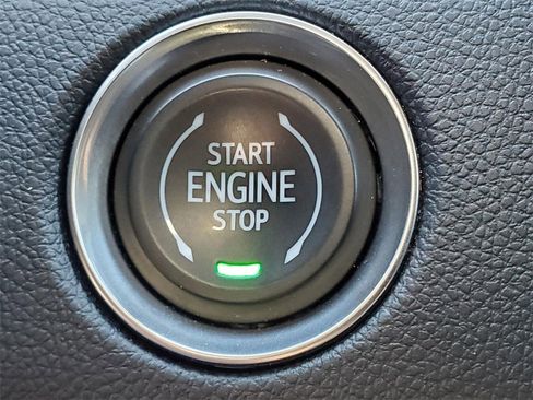 Used 2024 GMC Acadia Elevation image 30