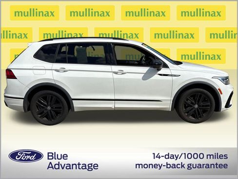 Used 2022 Volkswagen Tiguan SE R-Line FWD image 2