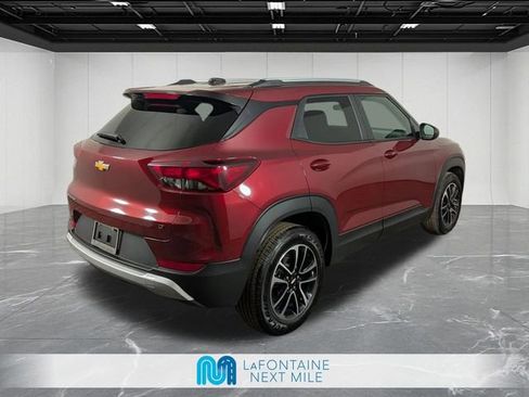 Used 2025 Chevrolet TrailBlazer LT FWD image 5