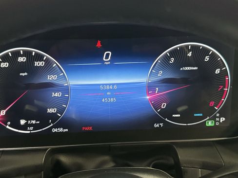 Used 2023 Mercedes-Benz GLC 300 4MATIC image 29