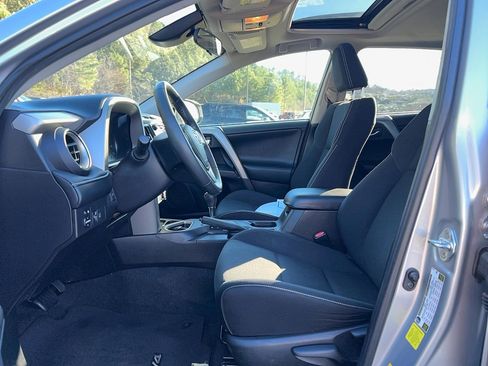 Used 2017 Toyota RAV4 XLE image 12