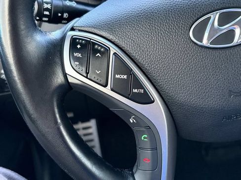 Used 2016 Hyundai Elantra GT FWD image 18