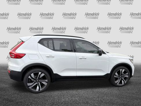 Used 2026 Volvo XC40 B5 Ultra w/ Protection Package Premier image 11
