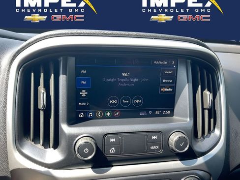 Used 2020 Chevrolet Colorado ZR2 w/ ZR2 Midnight Special Edition AWD/4WD image 17