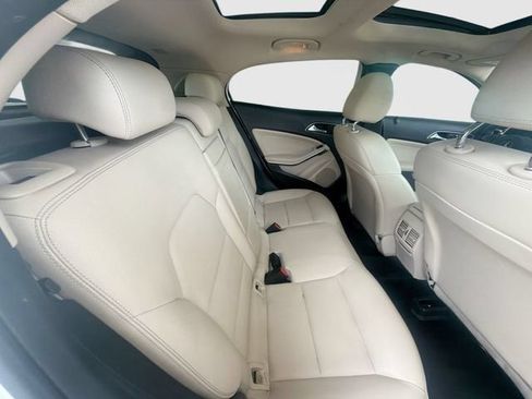 Used 2019 Mercedes-Benz GLA 250 image 34