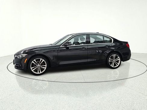 Used 2018 BMW 330i xDrive Sedan AWD/4WD image 4