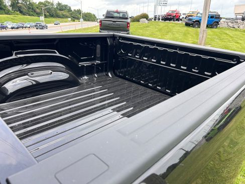 New 2026 RAM 1500 Express AWD/4WD image 16