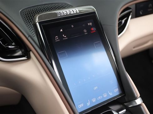 Certified 2024 Ferrari Roma Spider image 30