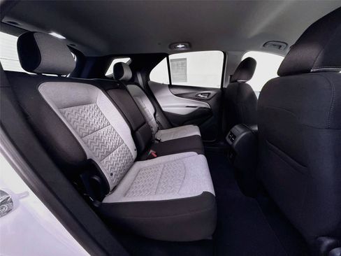 Used 2023 Chevrolet Equinox LS w/ LS Convenience Package AWD/4WD image 26