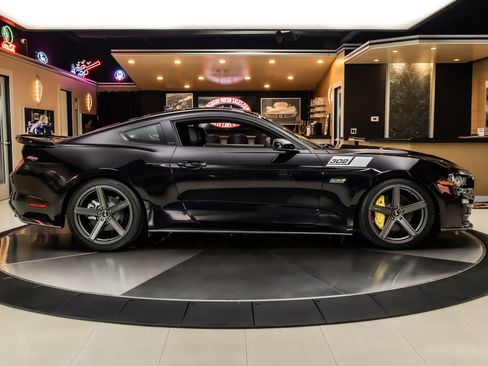 Used 2022 Ford Mustang GT w/ Equipment Group 301A RWD image 11