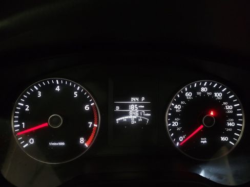 Used 2013 Volkswagen Jetta SE FWD image 23