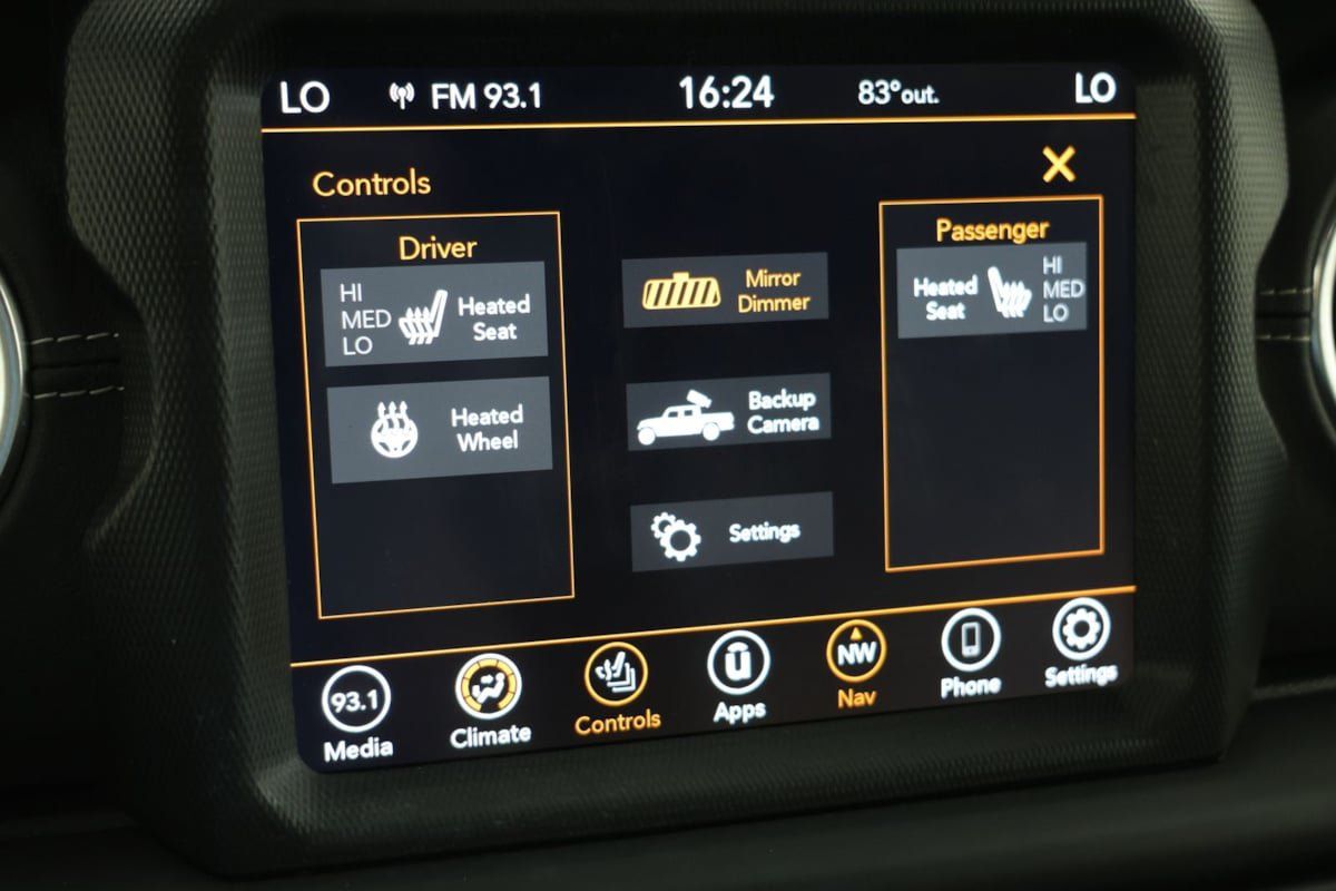 Used 2021 Jeep Gladiator Overland AWD/4WD image 9