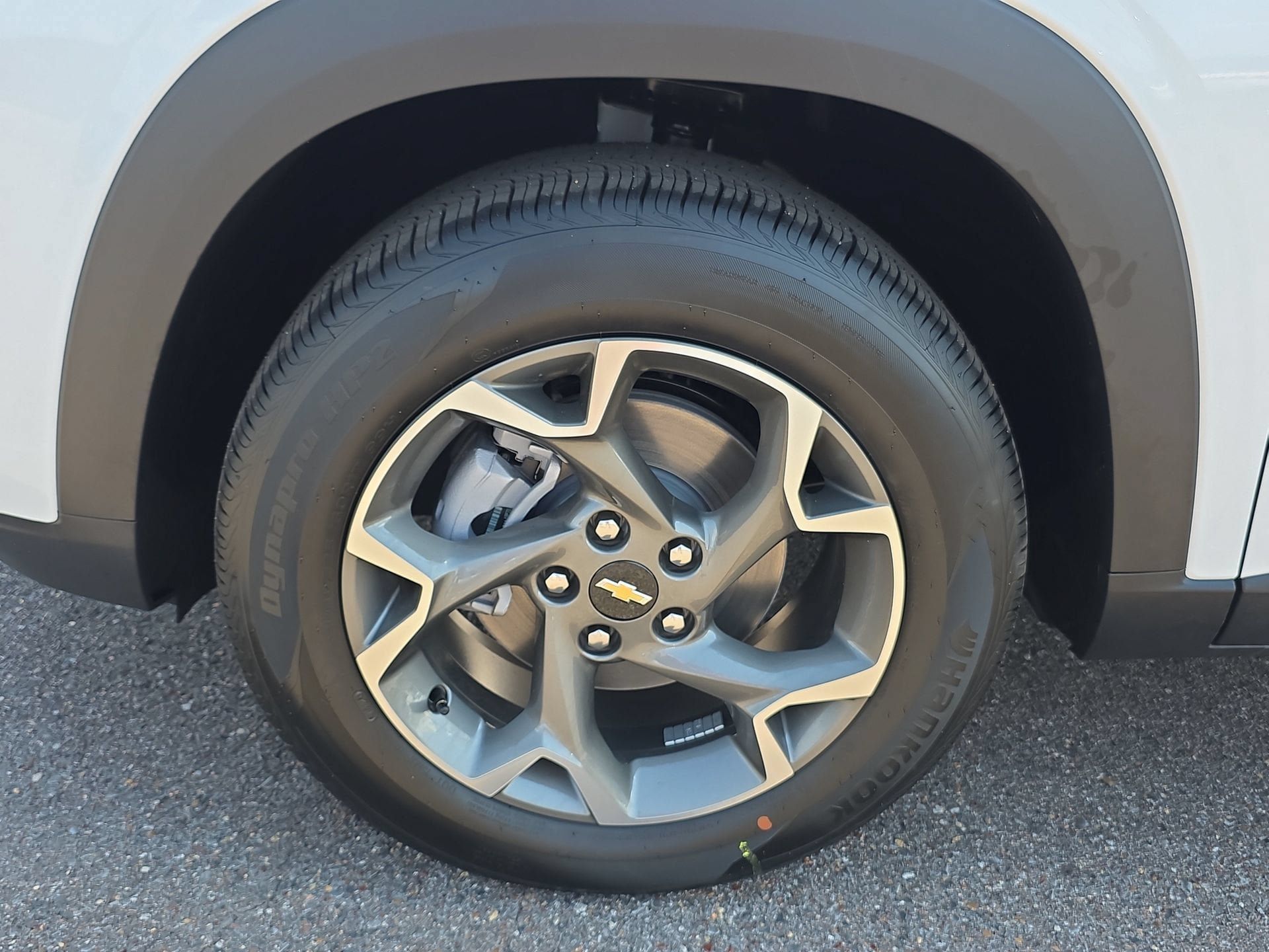 New 2026 Chevrolet Trax LT w/ Driver Confidence Package FWD image 9