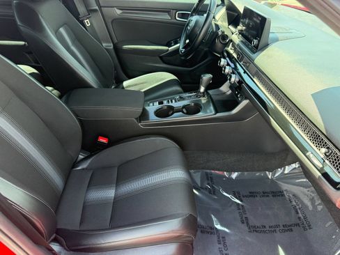 Used 2025 Honda Civic Sport image 30