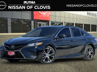 Used 2020 Toyota Camry SE w/ Carpet Mat Package FWD video 1