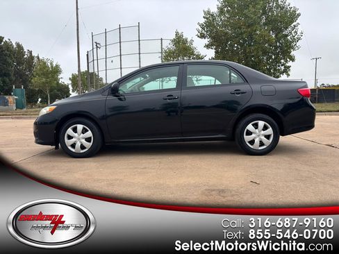 Used 2010 Toyota Corolla image 1