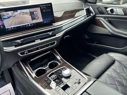 Used 2026 BMW X7 xDrive40i AWD/4WD image 29