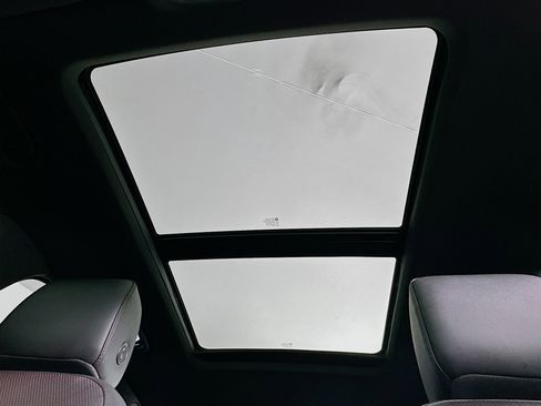 Used 2020 Chevrolet Blazer RS image 26