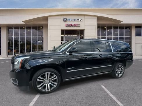 Used 2018 GMC Yukon XL Denali w/ Denali Ultimate Package image 7