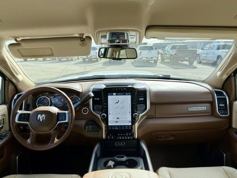 Used 2022 RAM 3500 Laramie image 15