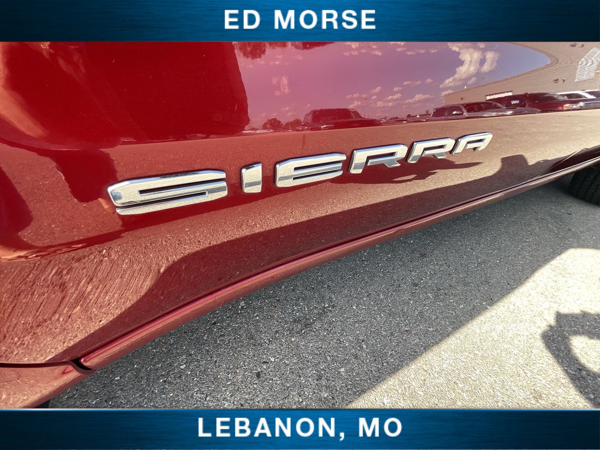 Used 2019 GMC Sierra 1500 SLT w/ SLT Premium Package AWD/4WD image 29