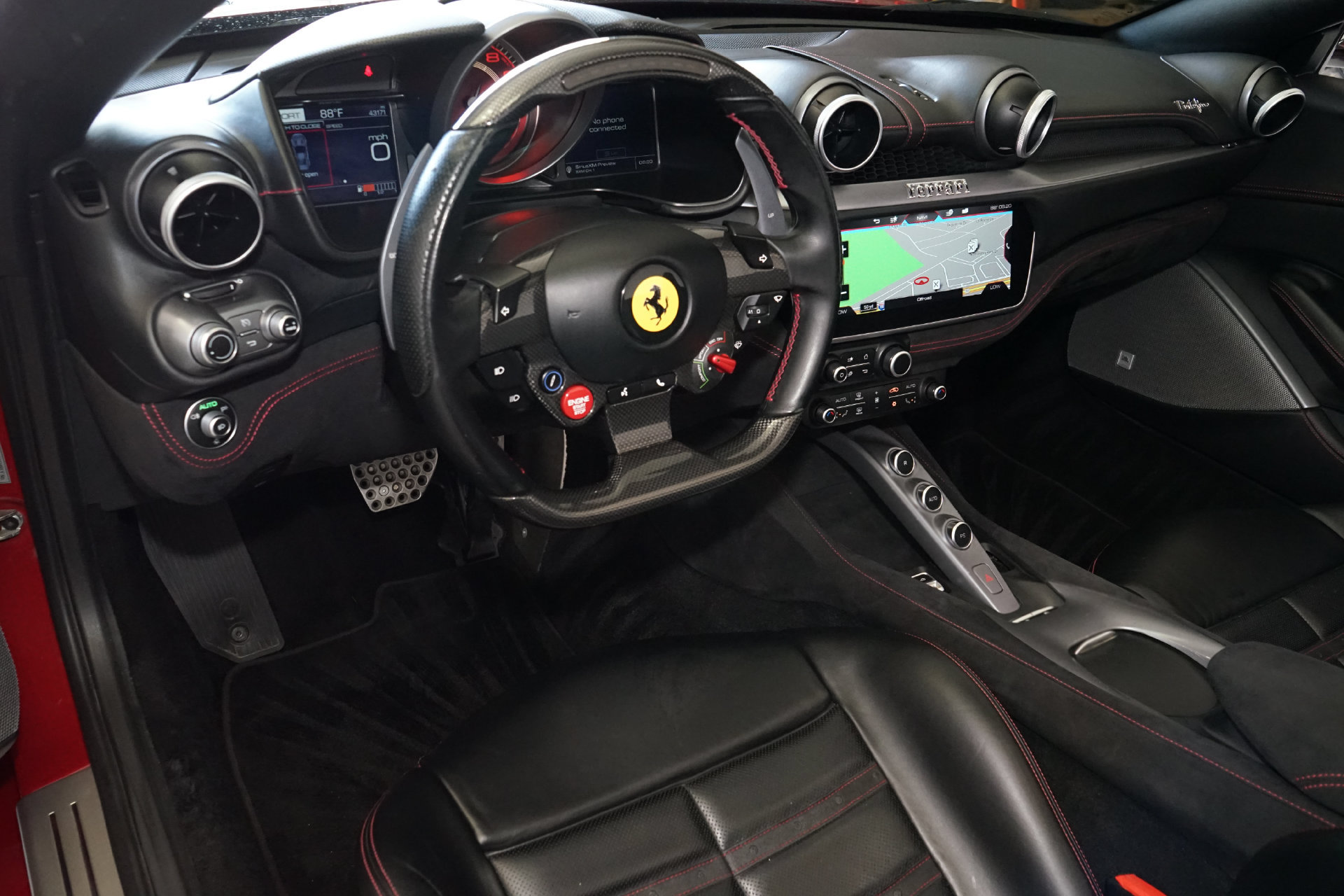 Used 2019 Ferrari Portofino RWD image 8