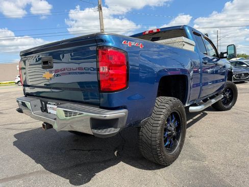 Used 2017 Chevrolet Silverado 1500 LT w/ All Star Edition AWD/4WD image 14