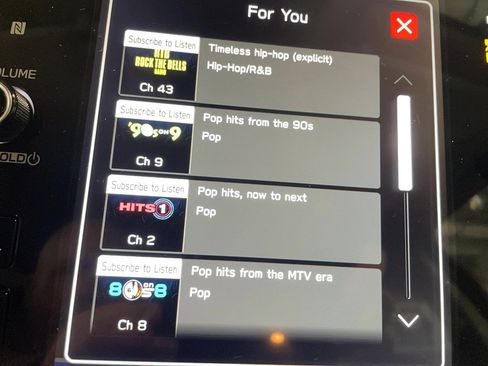 Used 2024 Subaru Ascent Premium w/ Convenience Package image 10