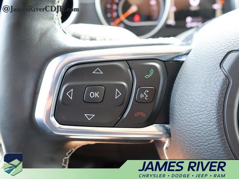 Used 2020 Jeep Wrangler Unlimited Sahara AWD/4WD image 24