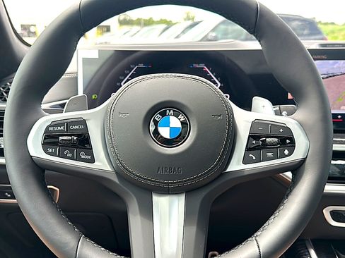 New 2027 BMW X7 xDrive40i w/ M Sport Package AWD/4WD image 19