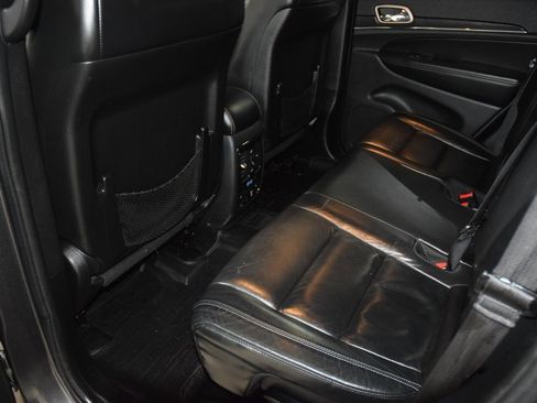 Used 2017 Jeep Grand Cherokee Limited image 43