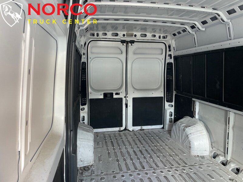 Used 2023 RAM ProMaster 2500 FWD image 14