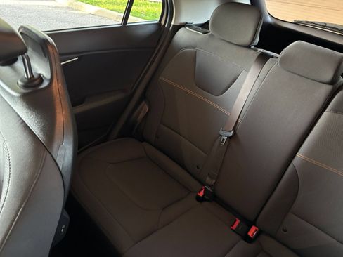 Used 2026 Kia Niro LX FWD image 37