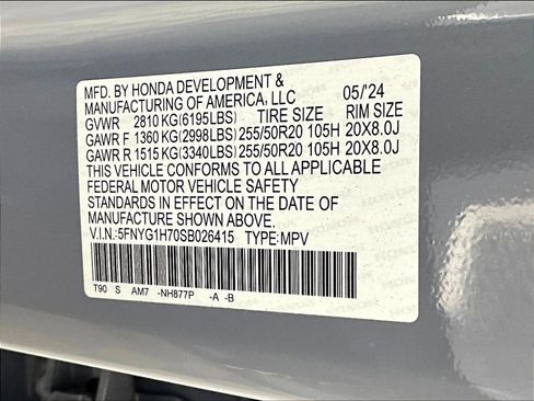 Used 2025 Honda Pilot Touring image 17