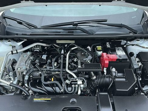 Used 2021 Nissan Sentra SR image 3