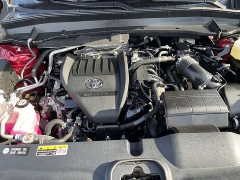 Certified 2024 Toyota Grand Highlander AWD Hybrid image 11