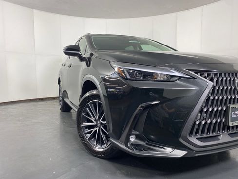 Certified 2025 Lexus NX 350 AWD image 4