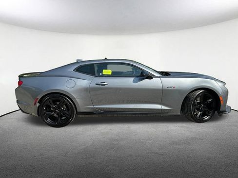 Used 2022 Chevrolet Camaro LT RWD image 14