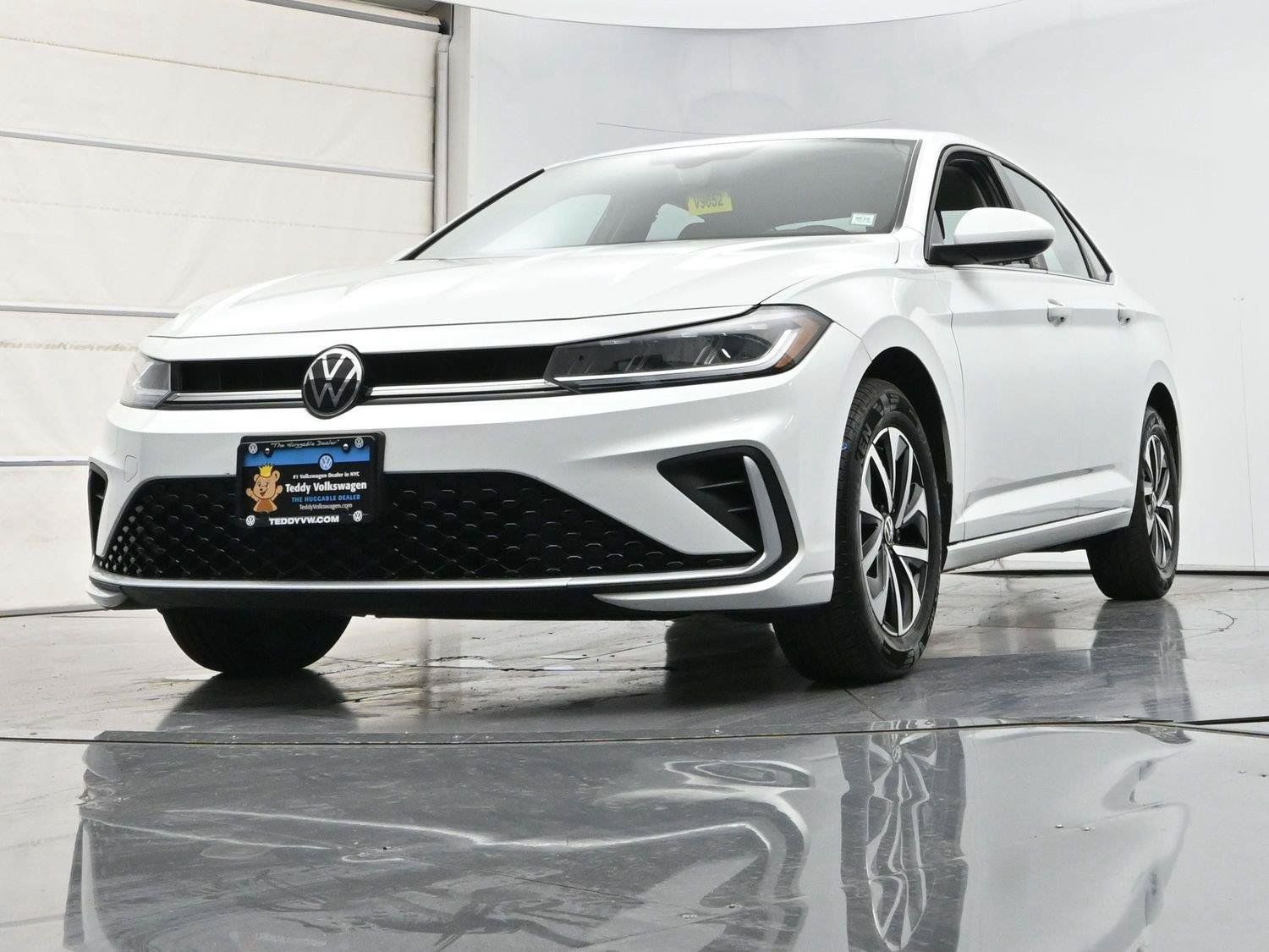 Used 2025 Volkswagen Jetta S FWD image 26