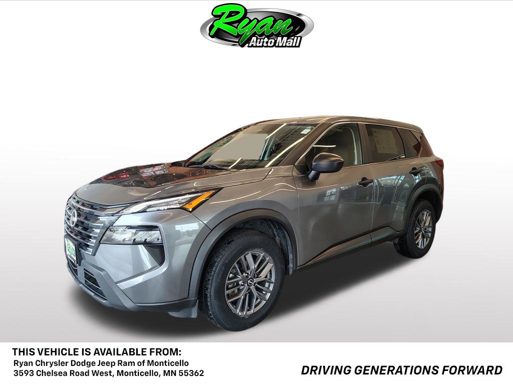 Used 2024 Nissan Rogue S AWD/4WD image 1