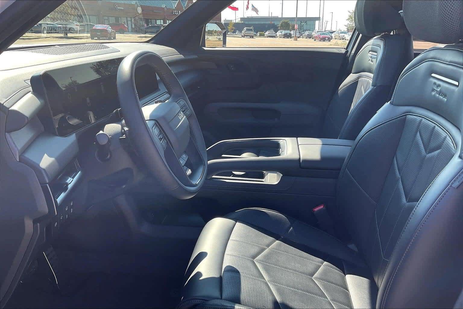 Used 2027 Kia Telluride SX X-Line AWD/4WD image 2
