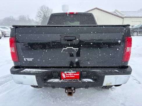 Used 2010 Chevrolet Silverado 2500 LTZ w/ Convenience Package image 7