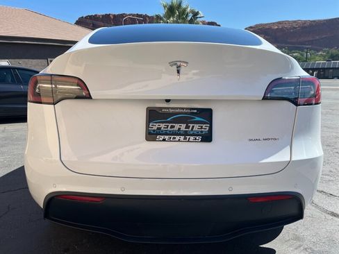 Used 2022 Tesla Model Y Long Range AWD/4WD image 26