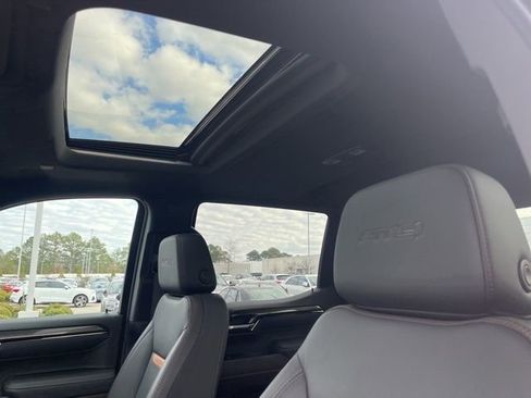 Used 2025 GMC Sierra 1500 AT4 w/ AT4 Premium Package image 35