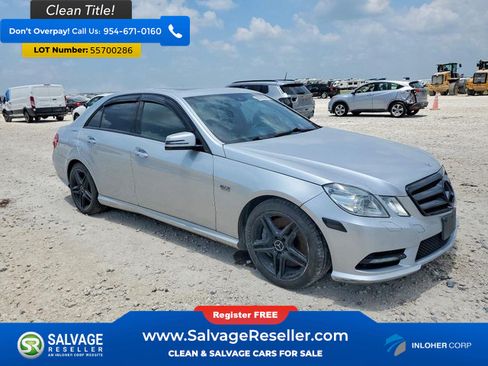 Used 2012 Mercedes-Benz E 550 4MATIC Sedan image 5