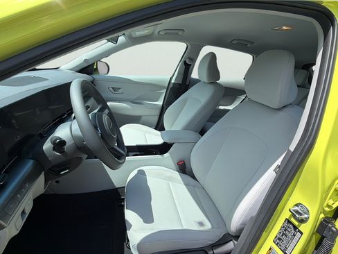 Used 2024 Hyundai Kona SE FWD image 10