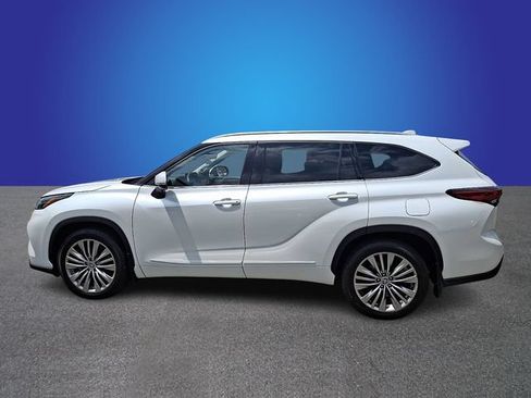 Used 2022 Toyota Highlander Platinum AWD/4WD image 7