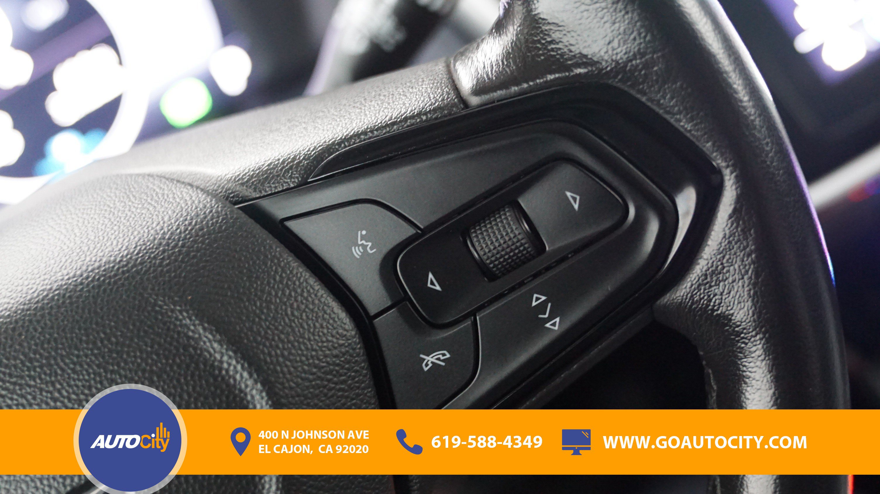 Used 2022 Chevrolet Bolt EUV Premier w/ Sun & Sound Package FWD image 22